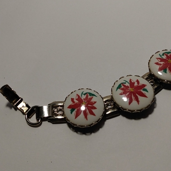 Vintage Christmas Pointsettia Porcelain Cabachon Filligreed Link Bracelet 7" - Picture 5 of 5